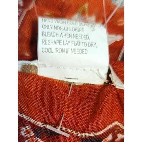 NWT - Beautiful Floral LuLu Wrap Scarf - Picture 6 of 7